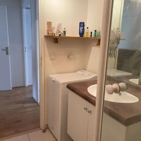 Apartment T4 Avec Terrasse 100m Du Metro