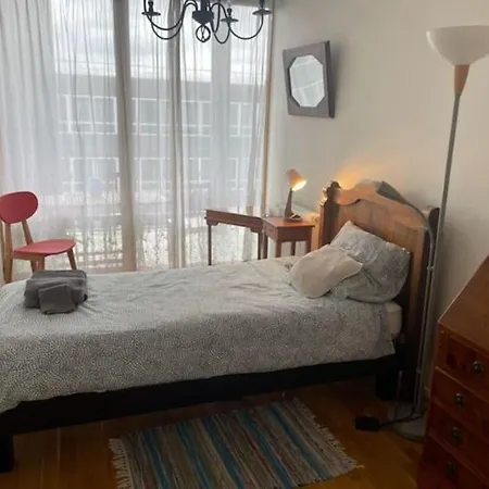 Apartment T4 Avec Terrasse 100m Du Metro